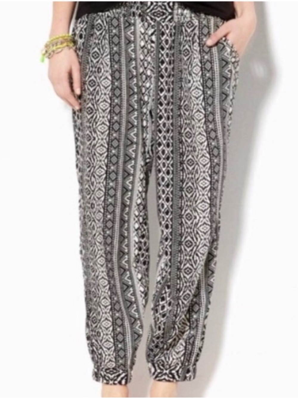 AE - Y2K Monochrome Print Joggers